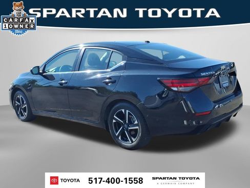 Used 2024 Nissan Sentra SV FWD image 9