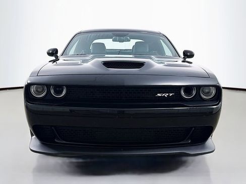 Used 2015 Dodge Challenger SRT Hellcat RWD image 2