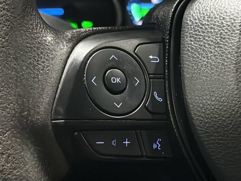 Used 2020 Toyota RAV4 LE w/ All Weather Liner Package AWD/4WD image 22