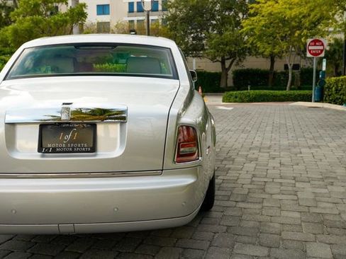 Used 2013 Rolls-Royce Phantom Sedan image 27