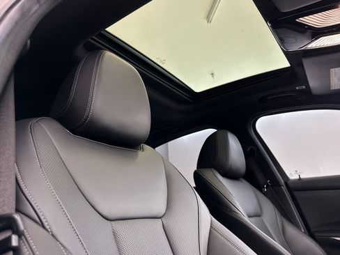 Used 2022 BMW 330i 330i w/ Driving Assistance Package image 25