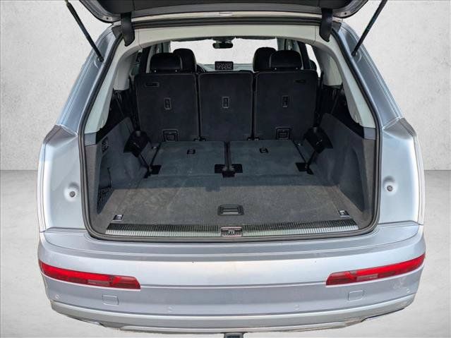 Used 2018 Audi Q7 3.0T Prestige w/ Prestige Package AWD/4WD image 6