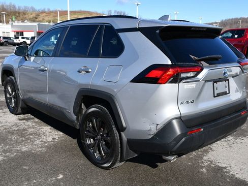 Used 2024 Toyota RAV4 XLE Premium image 5