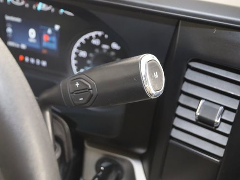 Used 2023 Ford F350 XLT image 7