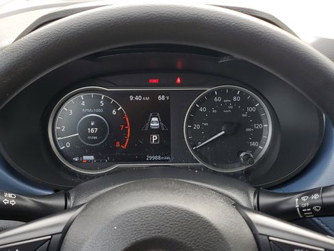 Used 2025 Nissan Versa SV image 20