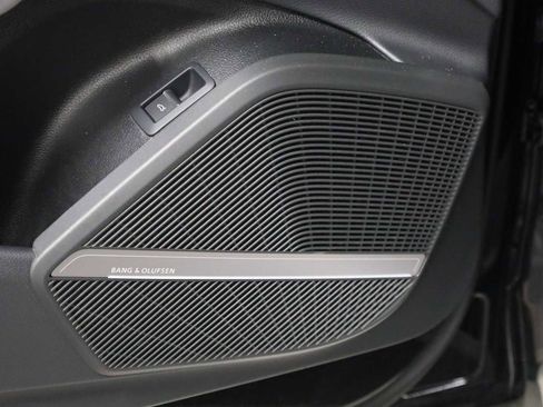 Used 2023 Audi SQ5 Premium Plus w/ Premium Plus Package image 16