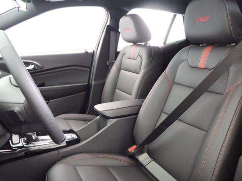New 2026 Chevrolet Trax RS w/ Driver Confidence Package FWD image 23