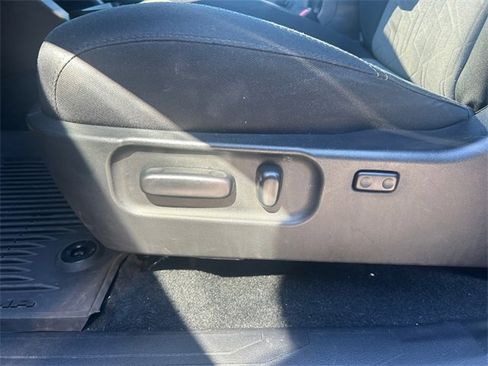 Used 2023 Toyota Tacoma TRD Sport image 19