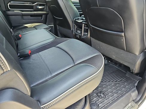 Used 2022 RAM 2500 Laramie AWD/4WD image 14