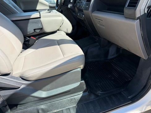 Used 2022 Ford F250 XL w/ STX Appearance Package image 26
