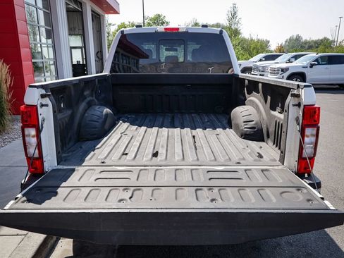 Used 2022 Ford F250 Lariat w/ FX4 Off-Road Package AWD/4WD image 5