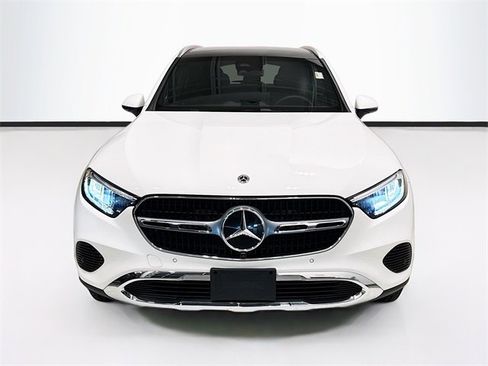 Certified 2025 Mercedes-Benz GLC 300 4MATIC image 2