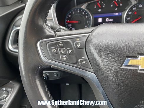 Used 2020 Chevrolet Equinox Premier image 24