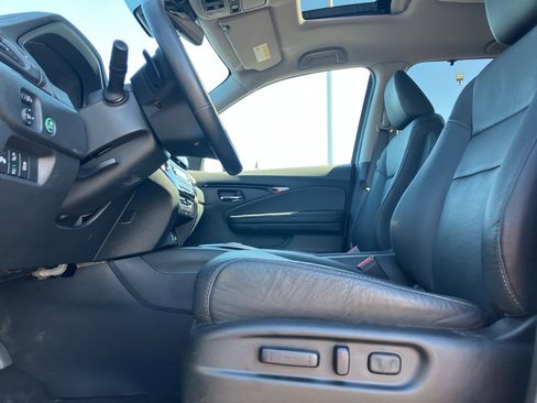 Used 2022 Honda Pilot Touring image 28