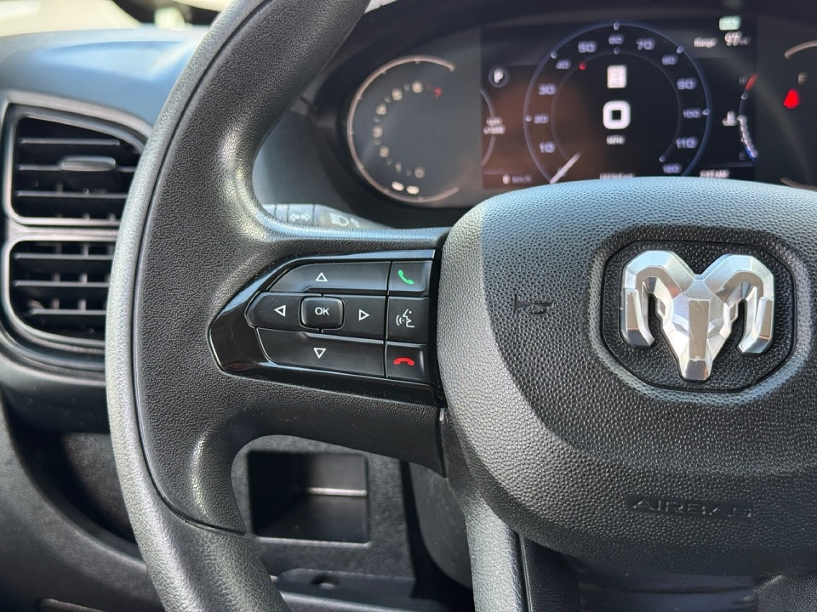 Used 2023 RAM ProMaster 2500 FWD image 19