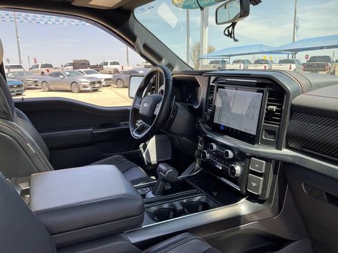Used 2025 Ford F150 Raptor AWD/4WD image 27