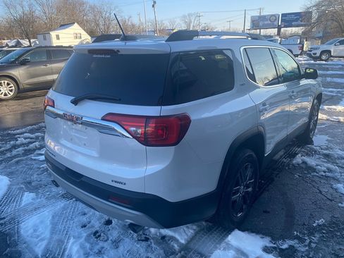 Used 2019 GMC Acadia SLT image 4