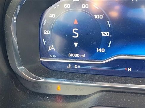 Used 2022 Chevrolet Suburban LT w/ LT Signature Package image 7