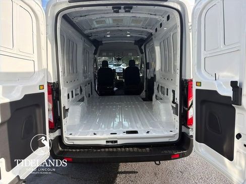 New 2026 Ford Transit 250 148 Medium Roof image 12