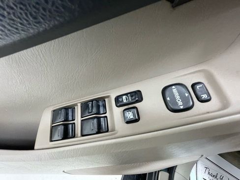 Used 2006 Toyota 4Runner SR5 image 13