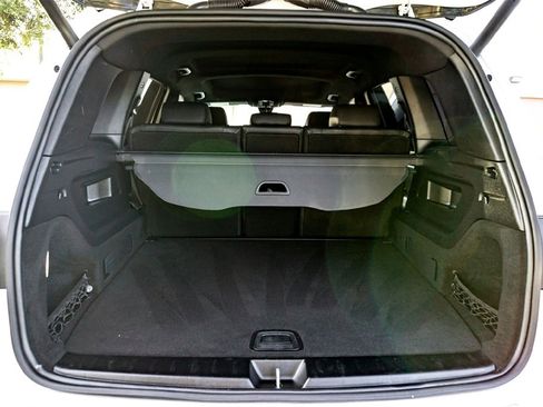 Used 2023 Mercedes-Benz GLB 250 image 30