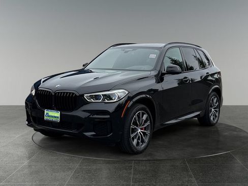 Used 2022 BMW X5 M50i w/ Executive Package AWD/4WD image 3