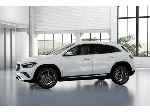 New 2026 Mercedes-Benz GLA 250 4MATIC image 37
