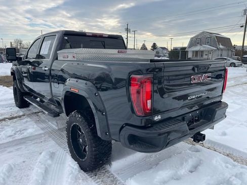 Used 2023 GMC Sierra 3500 Denali image 6
