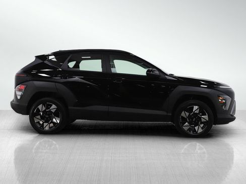 Used 2025 Hyundai Kona SEL image 6