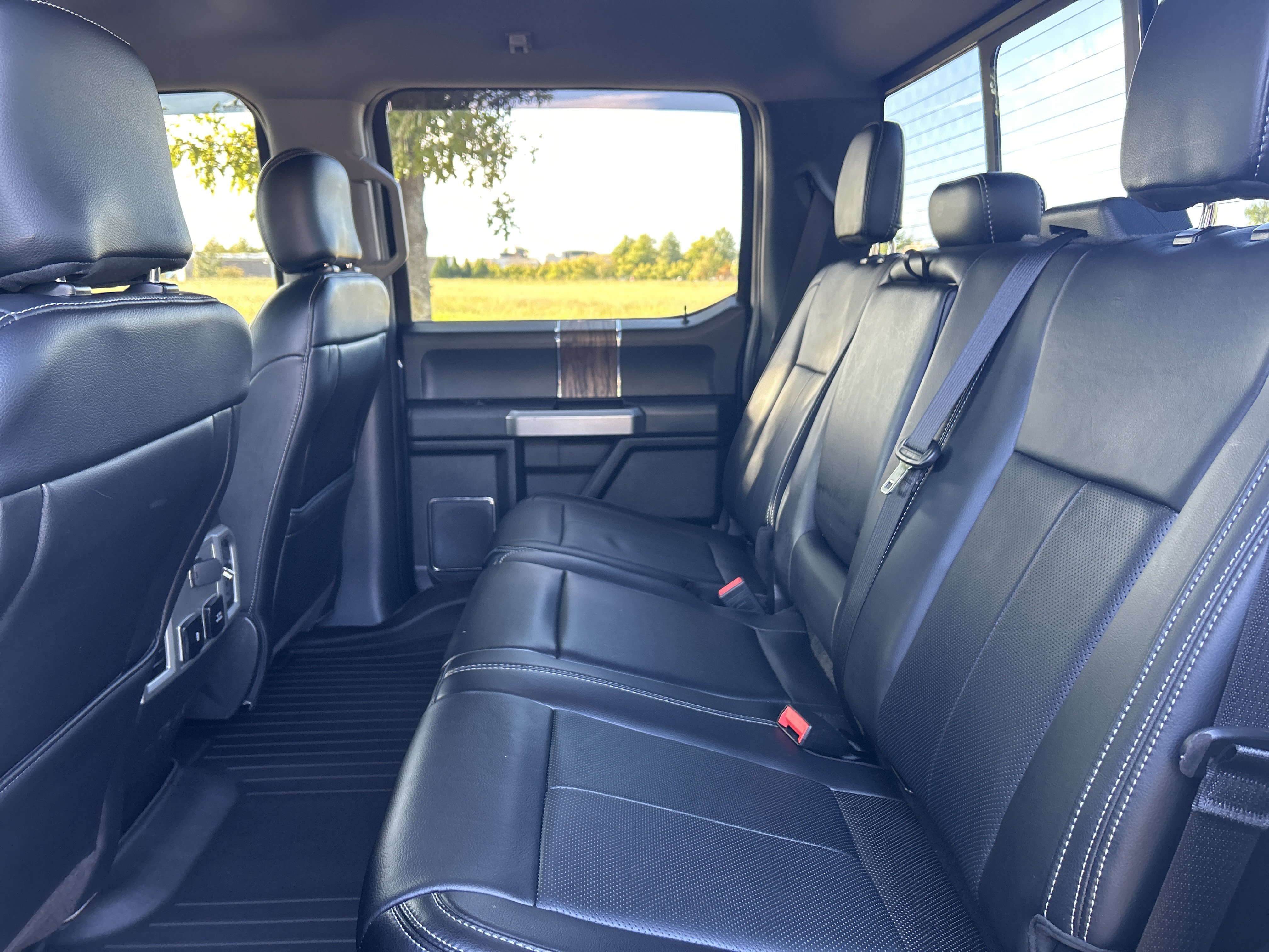 Used 2019 Ford F150 Lariat w/ Trailer Tow Package RWD image 26