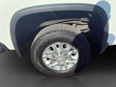 Used 2020 Chevrolet Silverado 2500 LTZ w/ LTZ Plus Package RWD image 11