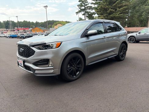Used 2024 Ford Edge ST-Line w/ Class II Trailer Tow Package AWD/4WD image 3