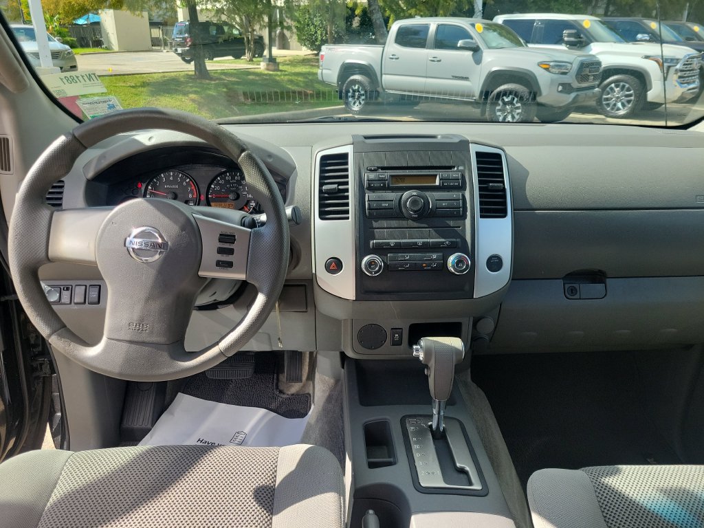 Used 2012 Nissan Frontier SV RWD image 24