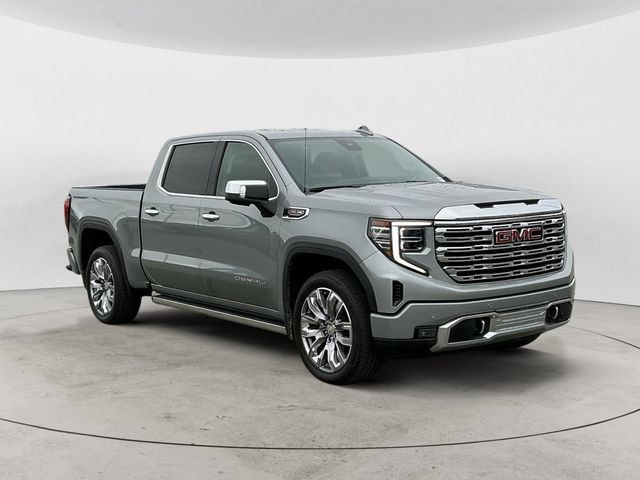 Used 2024 GMC Sierra 1500 Denali AWD/4WD image 3