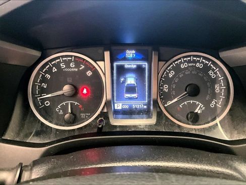 Used 2023 Toyota Tacoma SR5 w/ Black Out Package (TMS) AWD/4WD image 24
