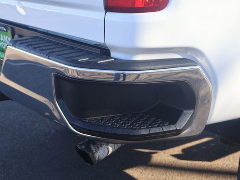 Used 2023 Chevrolet Silverado 3500 LT w/ Convenience Package image 14