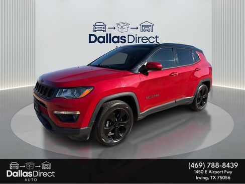 Used 2020 Jeep Compass Latitude image 2