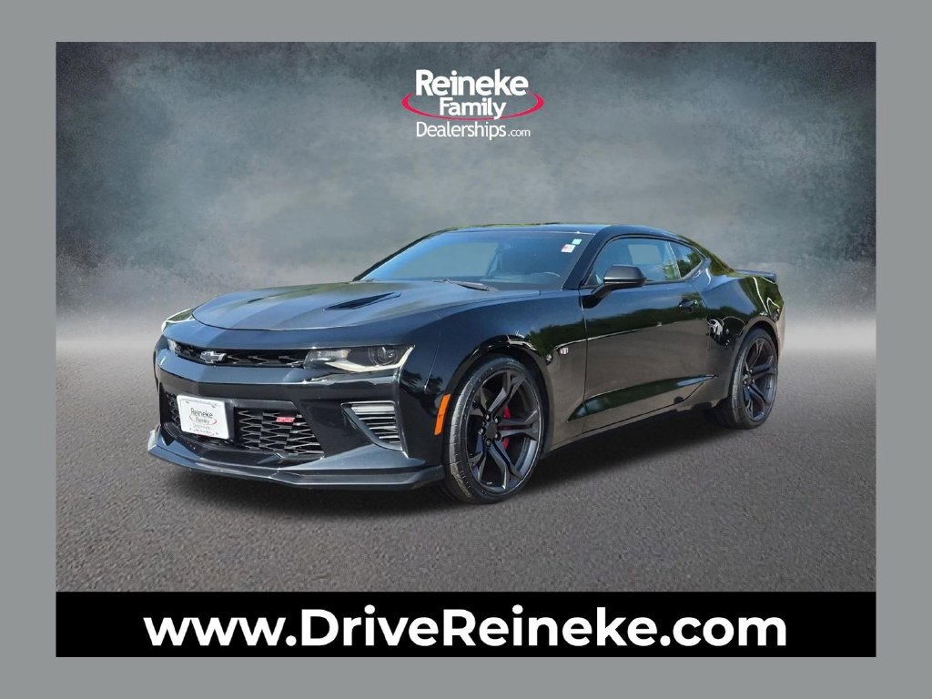 Used 2018 Chevrolet Camaro SS RWD image 1