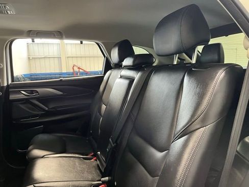 Used 2019 MAZDA CX-9 Touring w/ Touring Premium Package AWD/4WD image 18