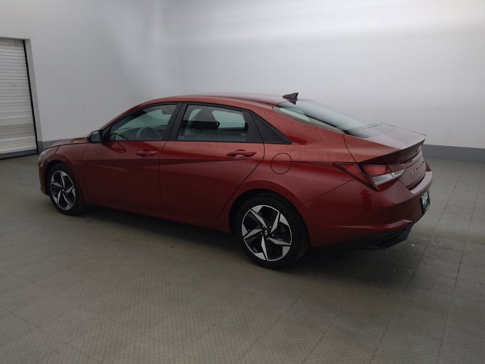 Used 2023 Hyundai Elantra SEL w/ Convenience Package FWD image 3