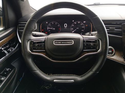 Used 2023 Jeep Grand Wagoneer L Series II AWD/4WD image 21