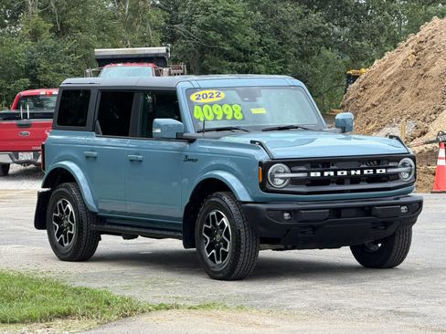 Used 2022 Ford Bronco Outer Banks AWD/4WD image 1