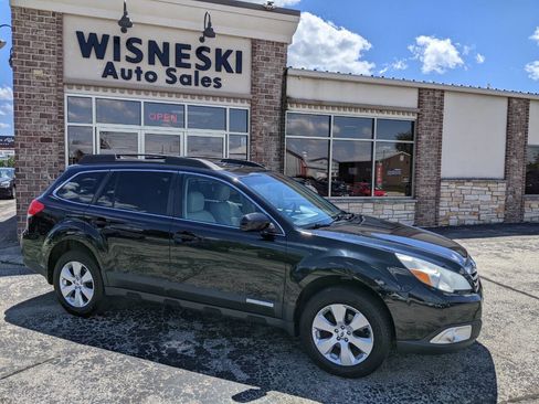 Used 2012 Subaru Outback 2.5i Limited w/ Moonroof Pkg AWD/4WD image 2