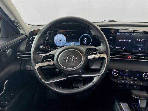 Used 2021 Hyundai Elantra SEL w/ Convenience + Premium Package image 29