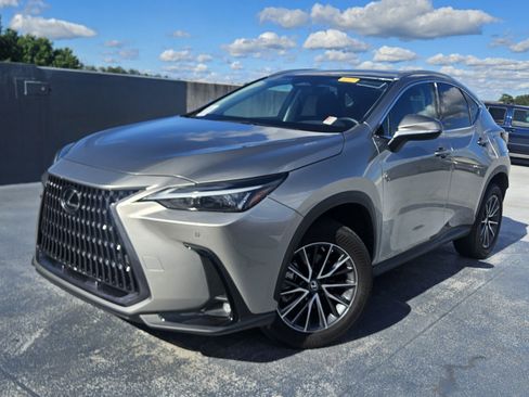Used 2023 Lexus NX 250 FWD w/ Towing Package (2000 Lbs) image 1
