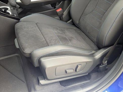 Used 2025 BMW X1 xDrive28i w/ M Sport Package image 4