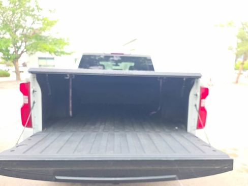 Used 2022 Chevrolet Silverado 1500 LT Trail Boss w/ Bed Protection Package AWD/4WD image 4