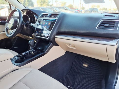 Used 2019 Subaru Outback 2.5i Limited image 10
