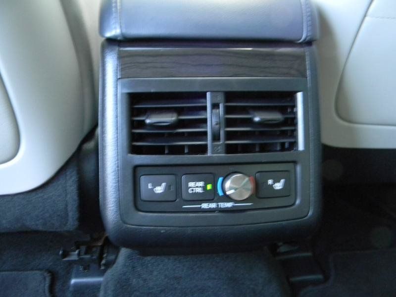 Used 2013 Toyota Avalon Limited FWD image 21