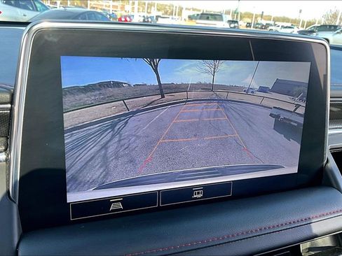 Used 2021 Chevrolet Tahoe RST AWD/4WD image 23